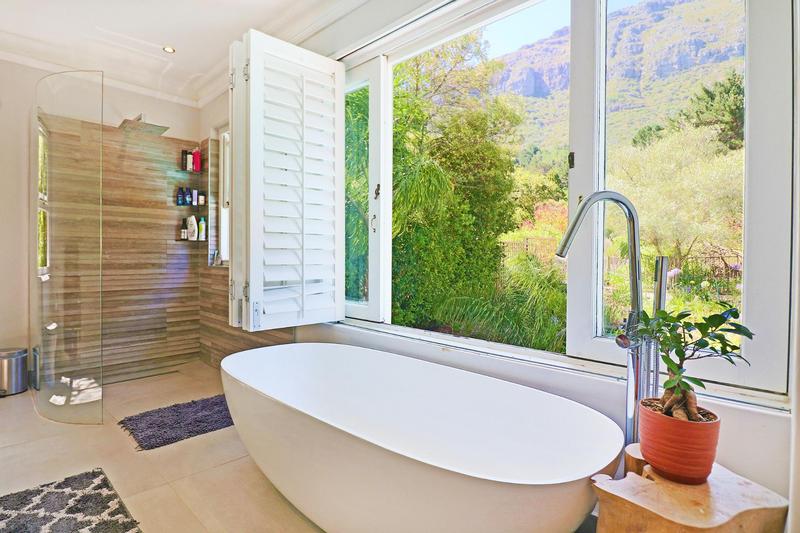 5 Bedroom Property for Sale in Ruyteplaats Western Cape